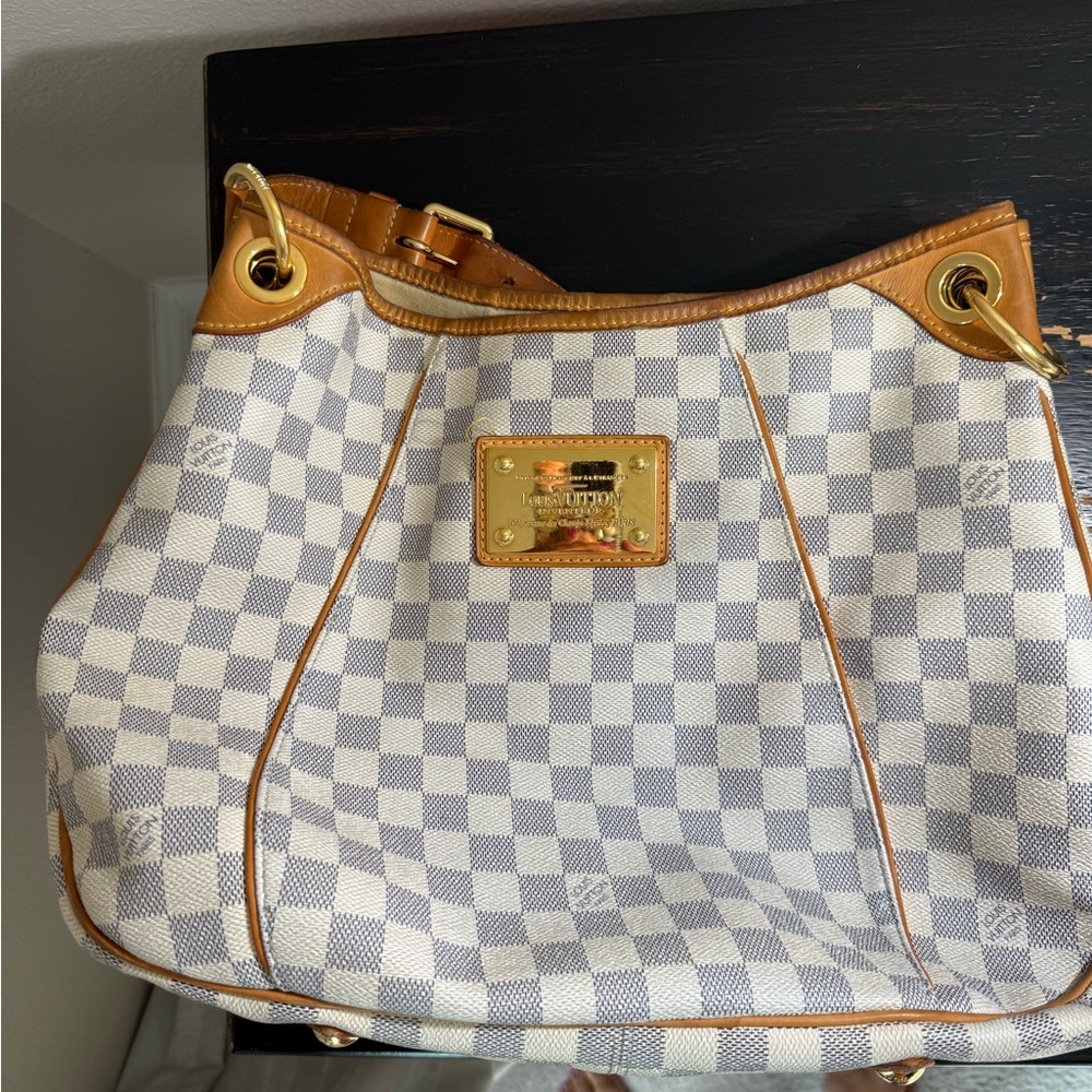 Louis Vuitton Checkered Shoulder Bag - White and Tan